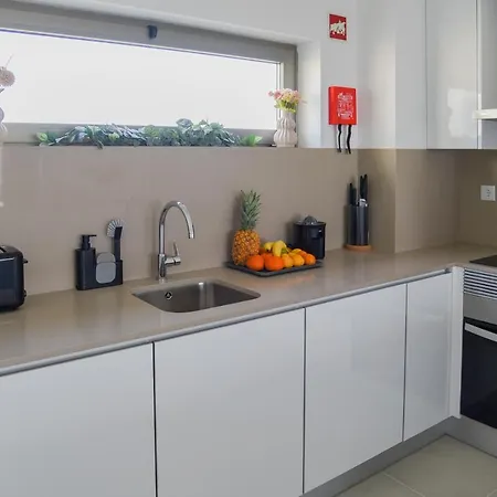 Luxury Oasis Sea View Портиман