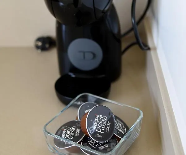 Luxury Oasis Sea View アパート